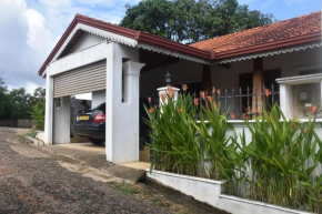  Villa 61  Амбепусса